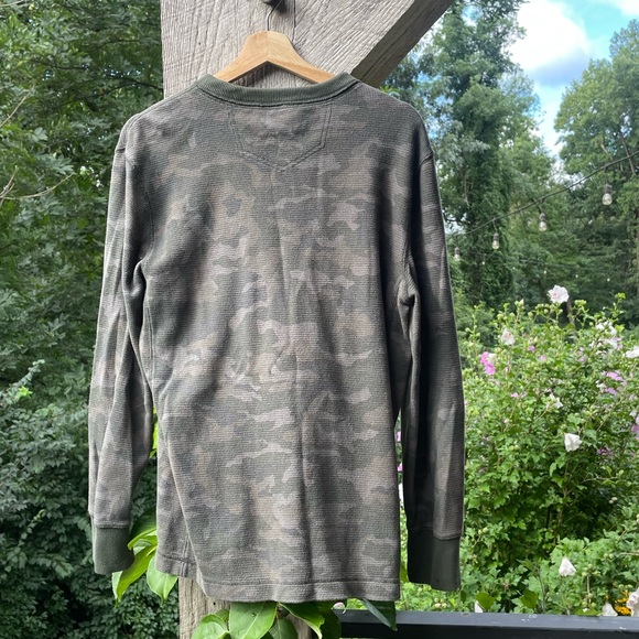 Eddie Bauer Camouflage Long Sleeve Shirt - Picture 3 of 5